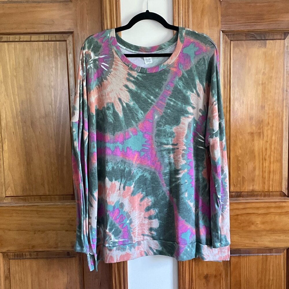 Green, Blue, and Pink Tie-Dye Sweatshirt 2XL Summer Wear Beach Cover-Up